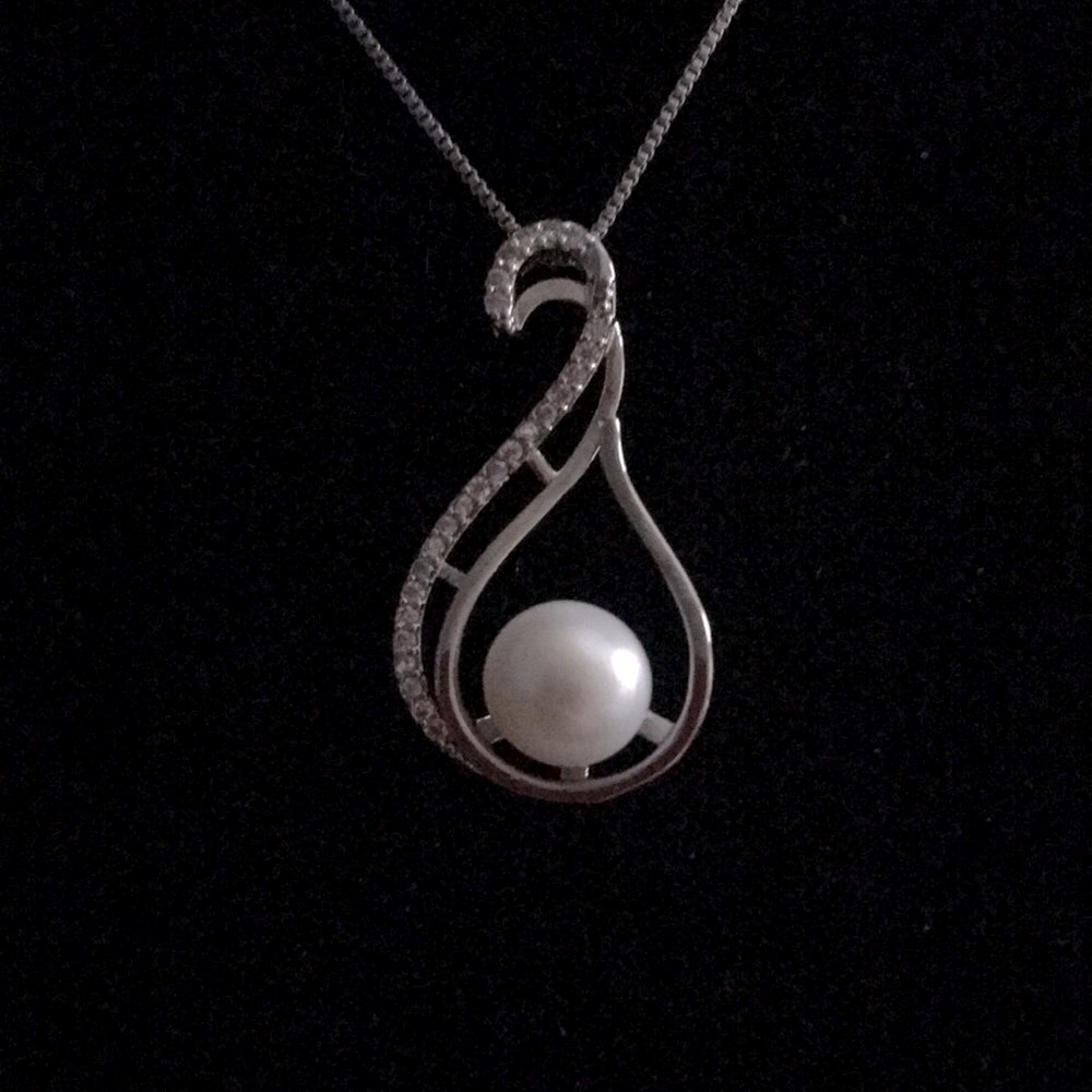 New Beautiful White Freshwater Pearl 925 Sterling